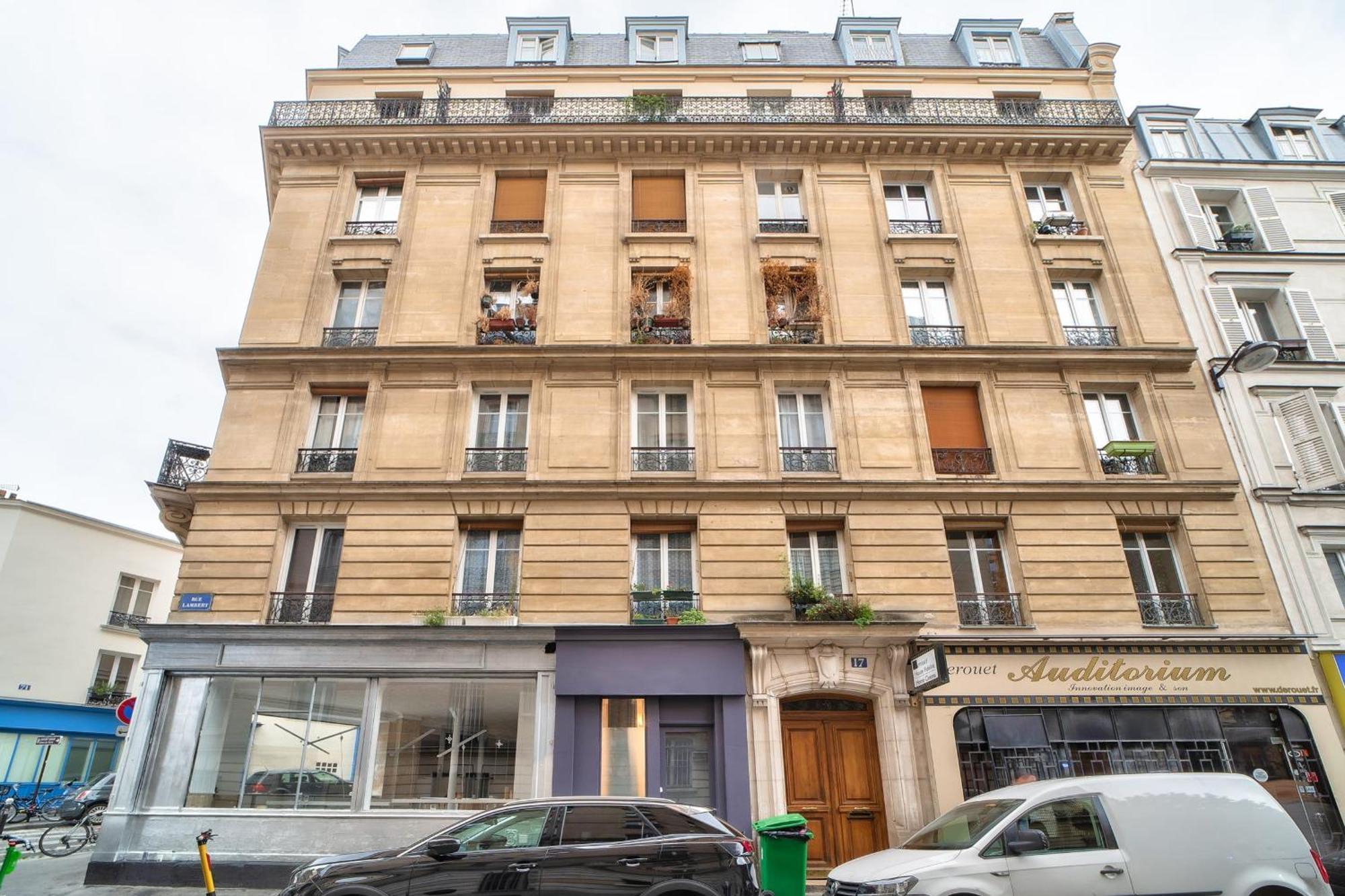 Guestready - Cosy 1-Bedroom Appartement In The 18Th District パリ エクステリア 写真